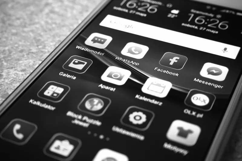 The Great App Purge: We Slashed Our Phone Down to 12 Apps for a Month — Here's What Actually Happened